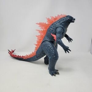 Godzilla x Kong: The New‎ Empire Godzilla Evolved Giant Figure